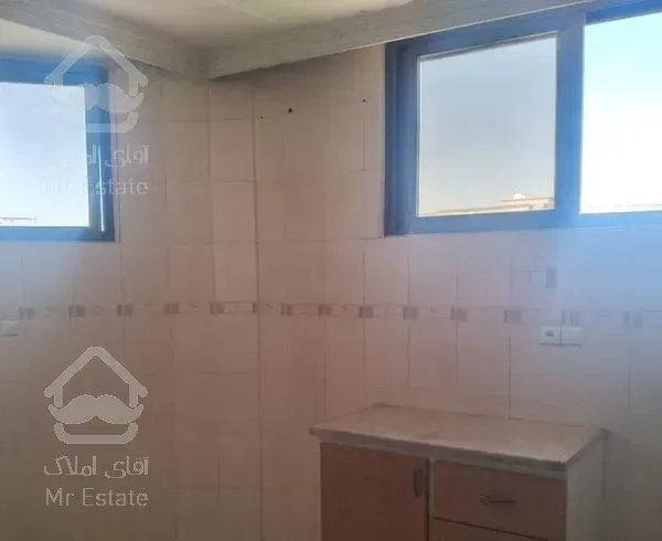 آپارتمان ۸۵ متری 1خوابه تمیز