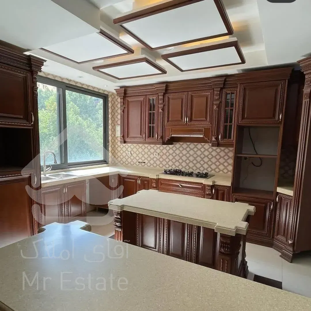 ۱۳۵متر/۳خواب/تک واحدی/نوساز/سعادت اباد