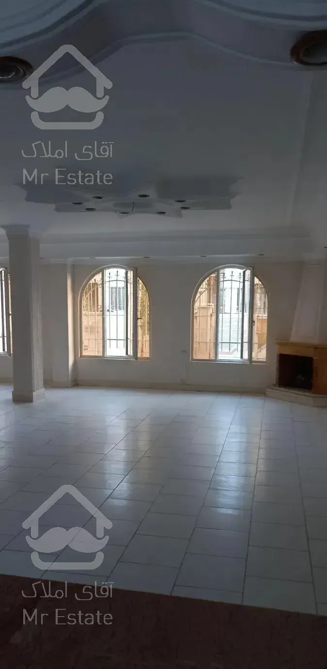 خانه ویلایی دربستی .آزاد شهر .سرو آزاد .پیکان شهر