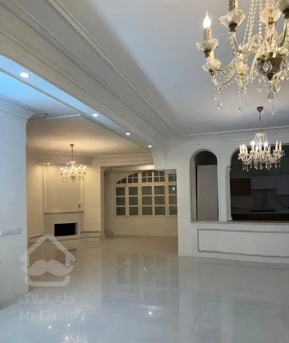 ۳۰۰مترخونه ویلایی امیر کبیرشیک نوسازی شده درجه یک