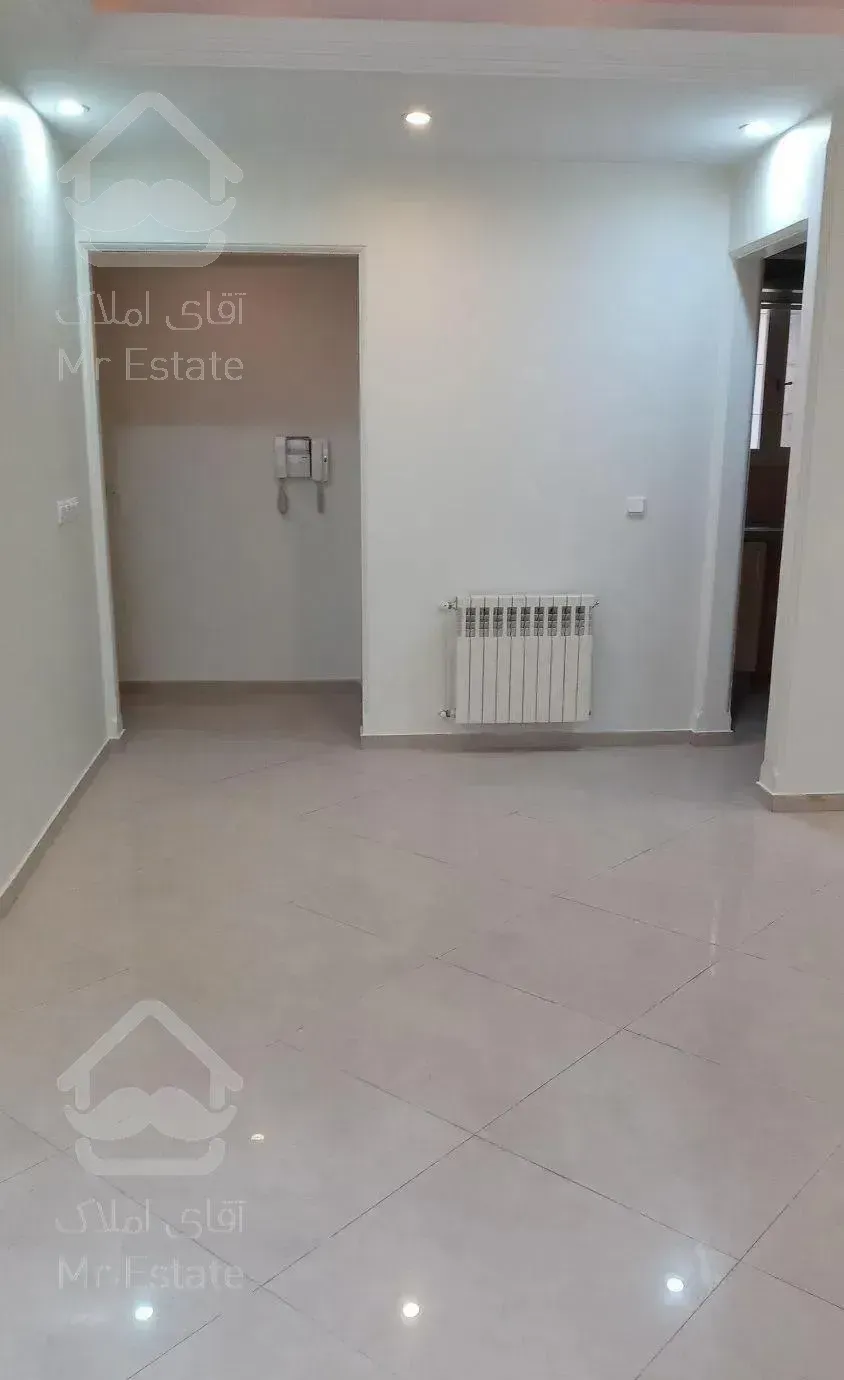 آپارتمان در یک مجموعه 20 واحدی می باشد.