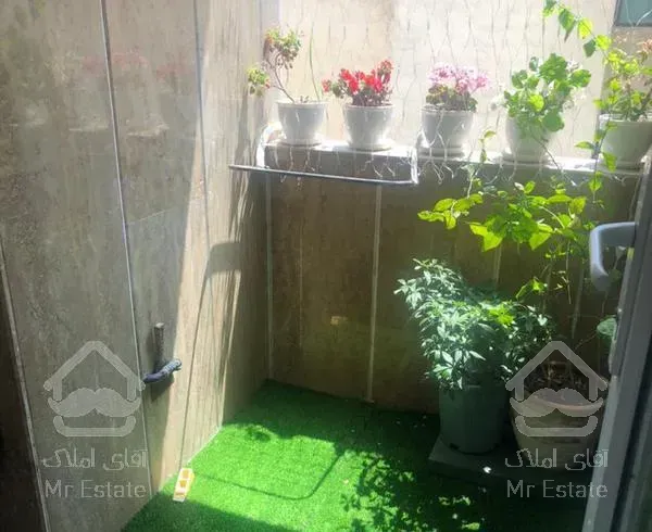 ۹۵ متر دو خواب سالن پرده خور الاله شرقی