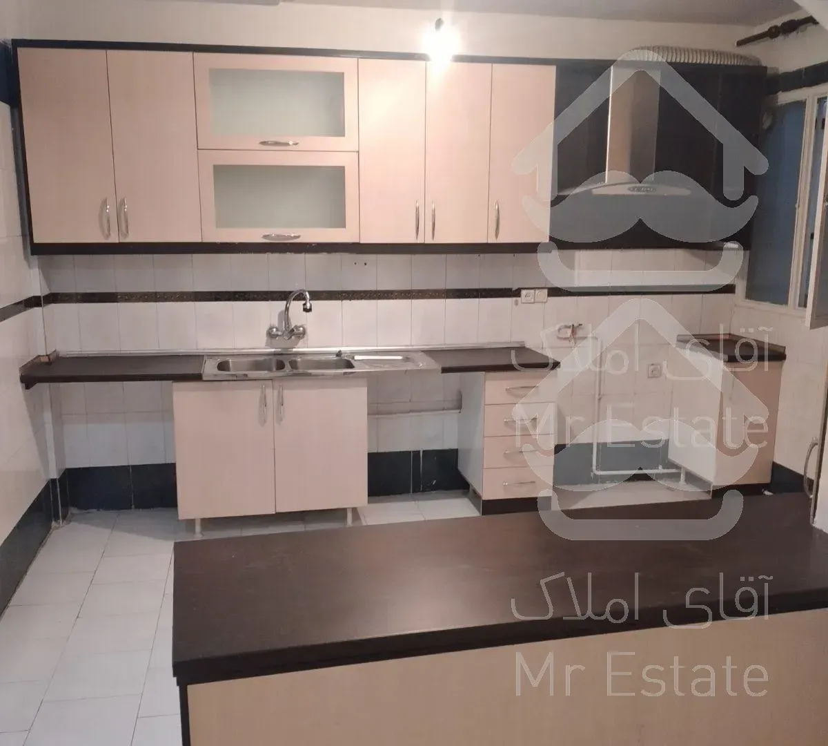 آپارتمان۱۲۰متر۳خواب نور گیر خوش نقشه