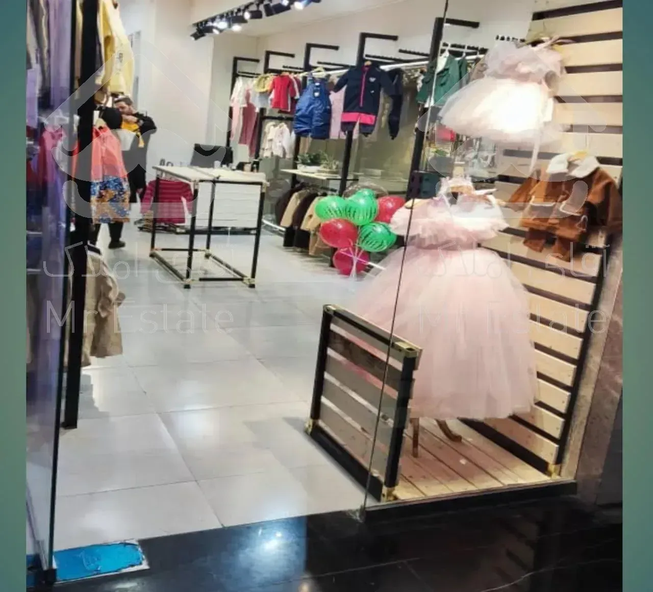 ۲۵ متر مغازه/جنب هایپرمی و شهربازی/صنف بچه گانه