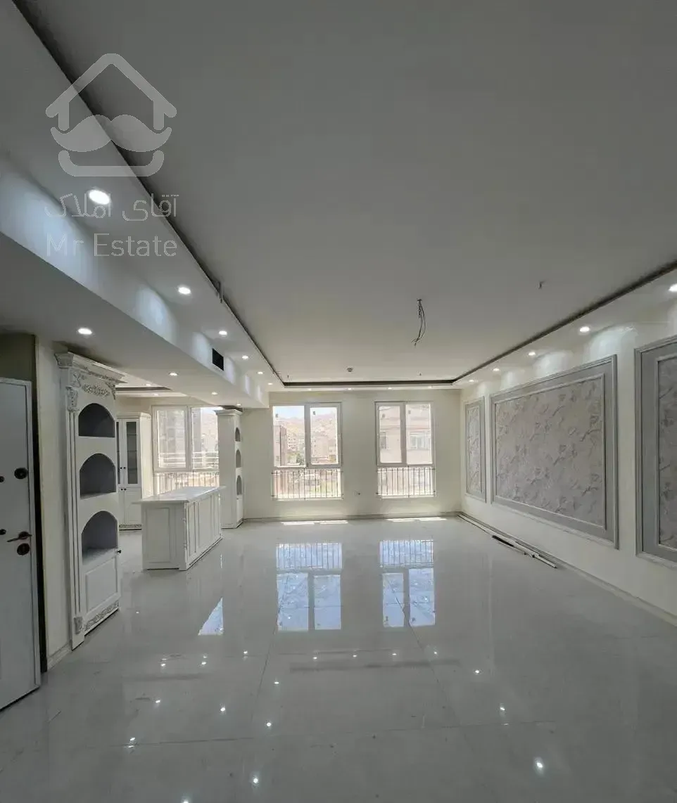 ۱۵۰متر ۳خوابه فول سندآماده/غرق نور/ نزدیک حرم مطهر