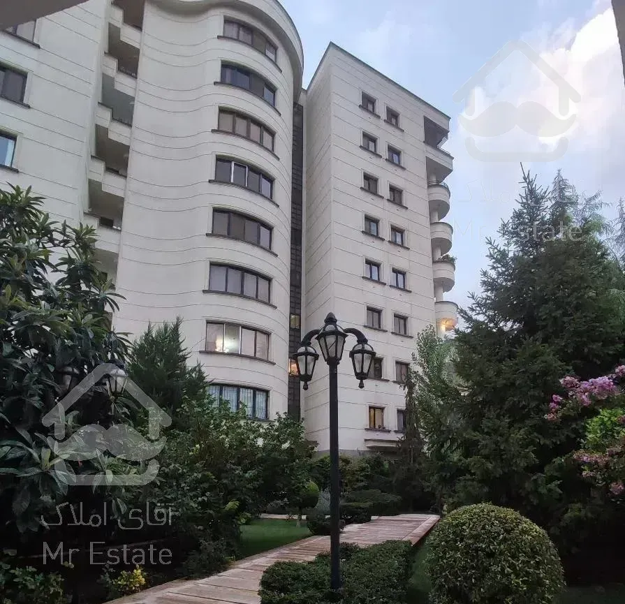 115 متر (دیزاین شده+ غرق در نور) ولنجک