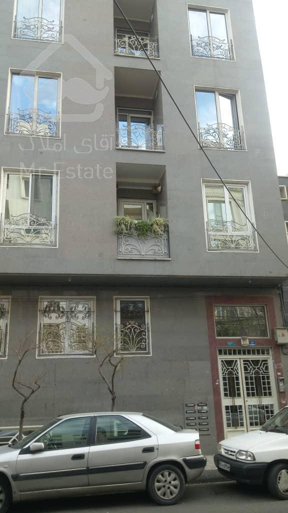 ۸۲ متری دو خواب زیر قیمت منطقه