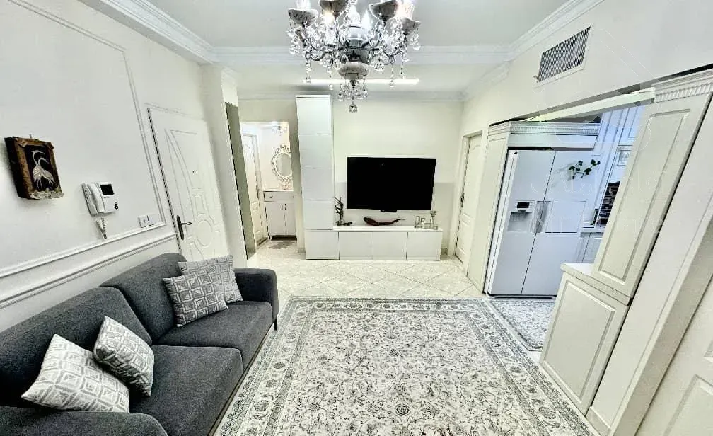 42 متر/ فول امکانات/ خوش نقشه/ فول بازسازی