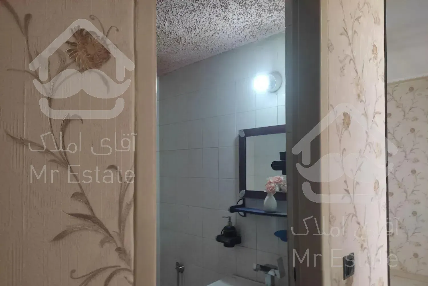 ۷۱متری تخلیه پارکینگ اختصاصی رو به نما چهارم شرقی