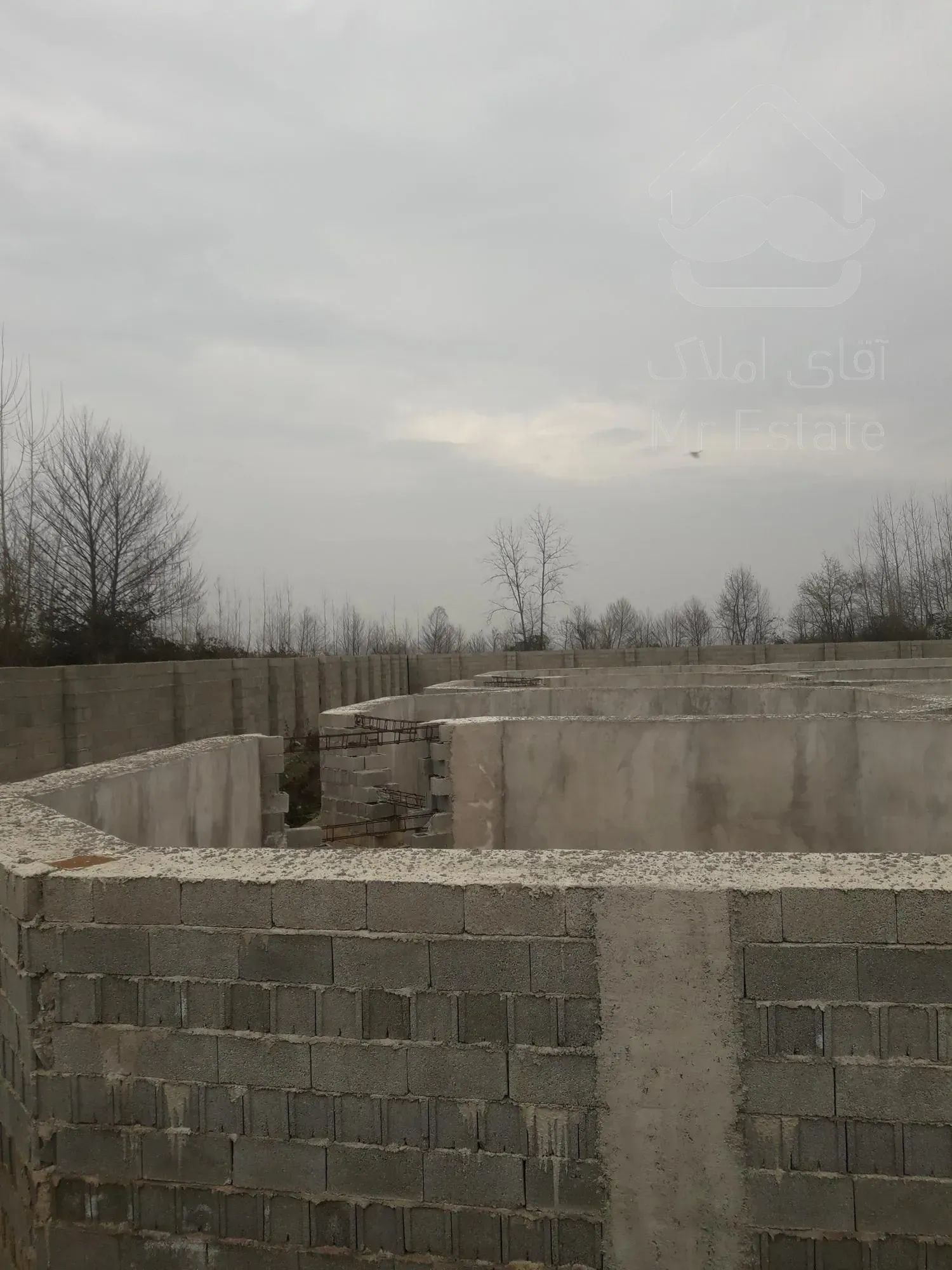 3000متر زمین سند دار همراه استخر ماهی قزل آلا ۴۰تنی