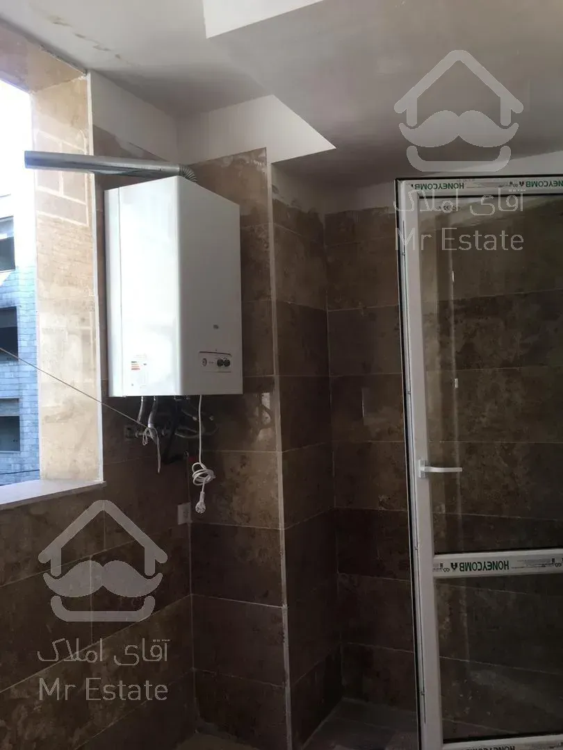 جمعا ۲۲۰متر فول امکانات نوساز کلید نخورده