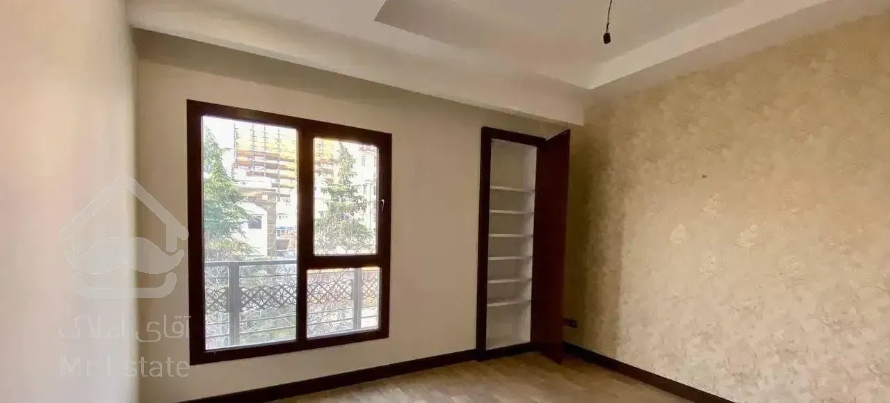 آزادکان/۱۲۵متر ۳خواب غرق آفتاب/دلباز مشجر