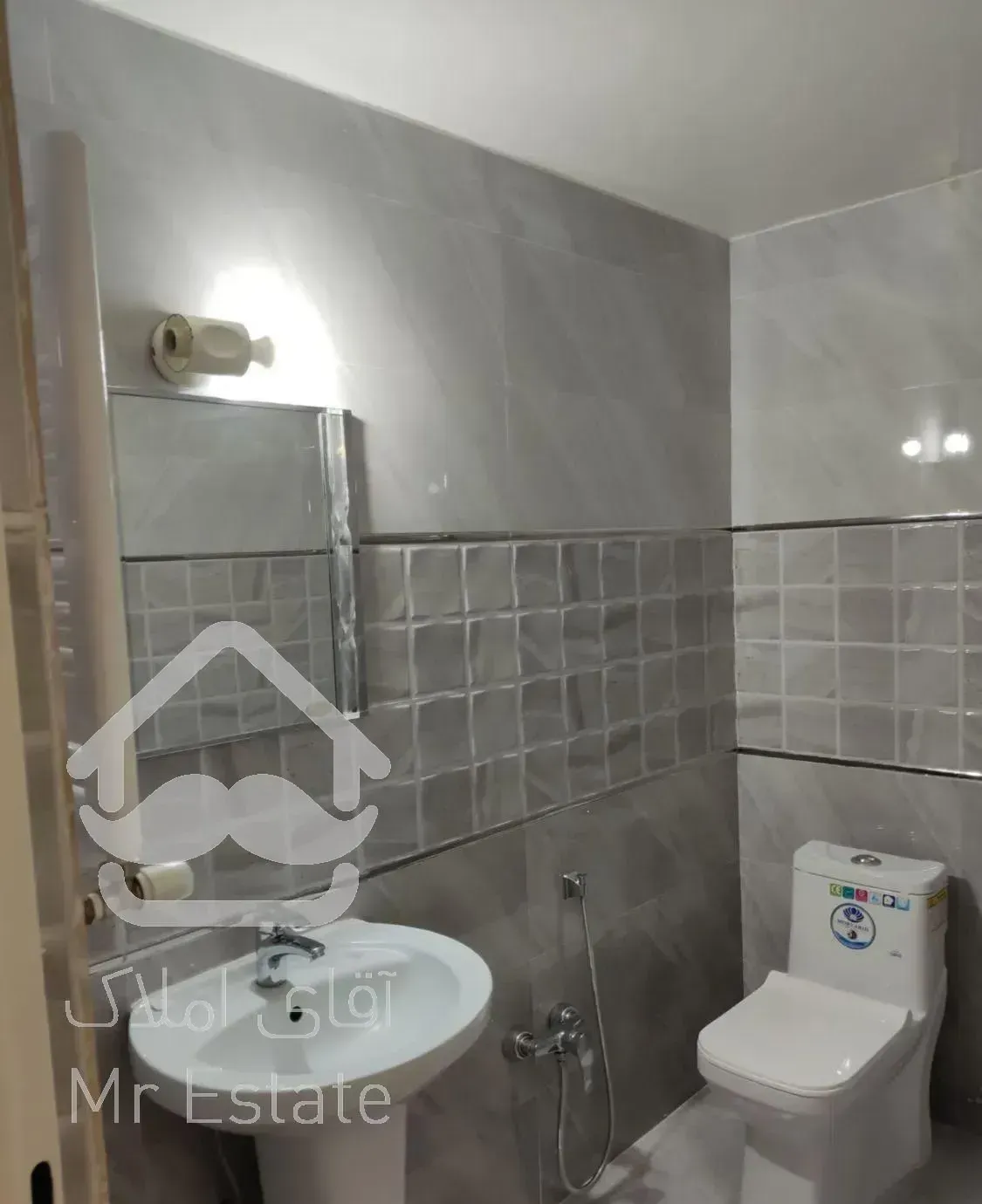 اوین درکه خیابان البرز 95متر  شیک بازسازی شده