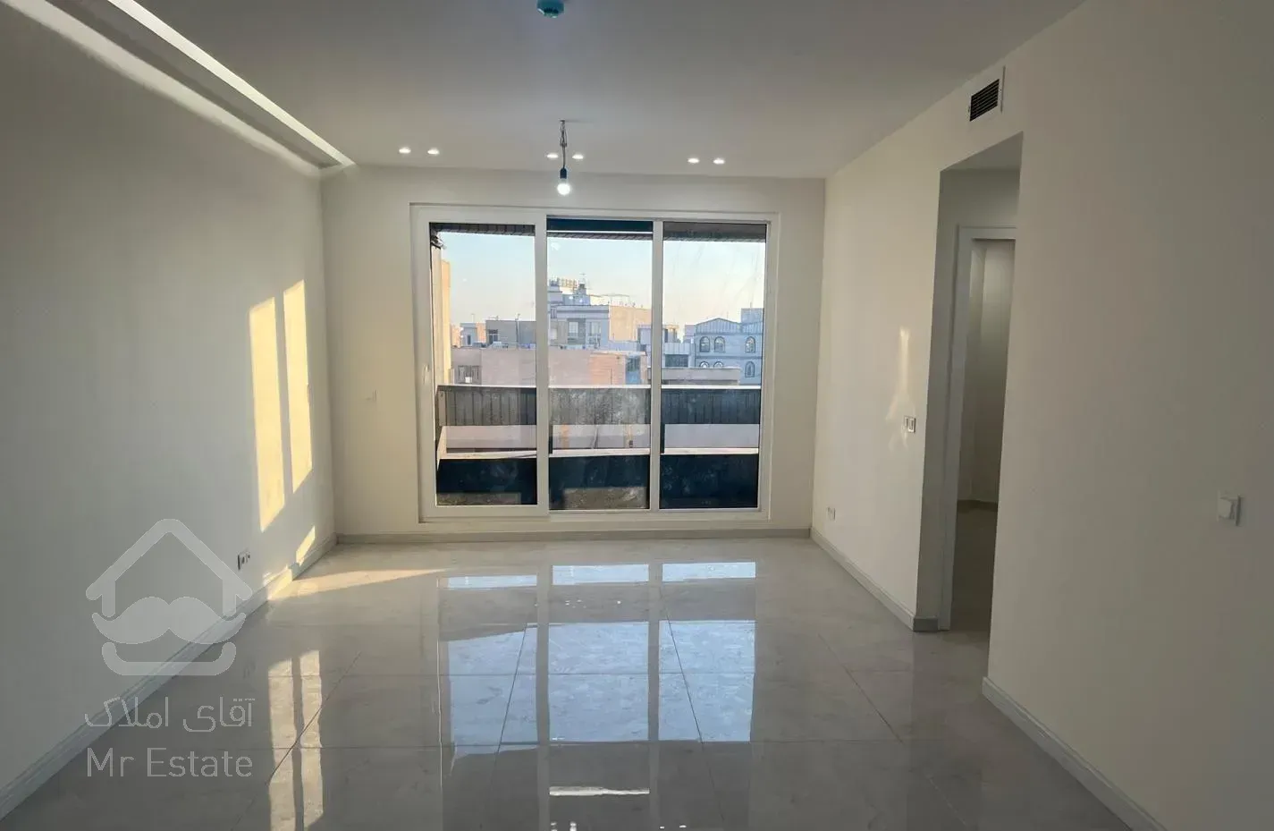 ۸۷ متر ۲ خواب فول نوساز مدرنترین سازه اباذر، بهنام