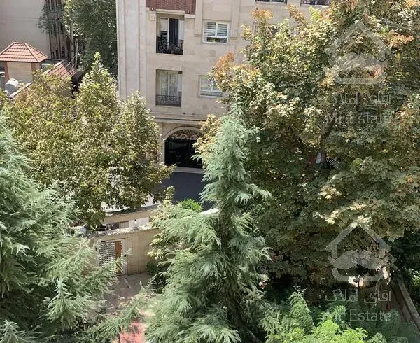 باغ فردوس ۲۲۵ متر ۳ خواب ۲ پارکینگ سندی