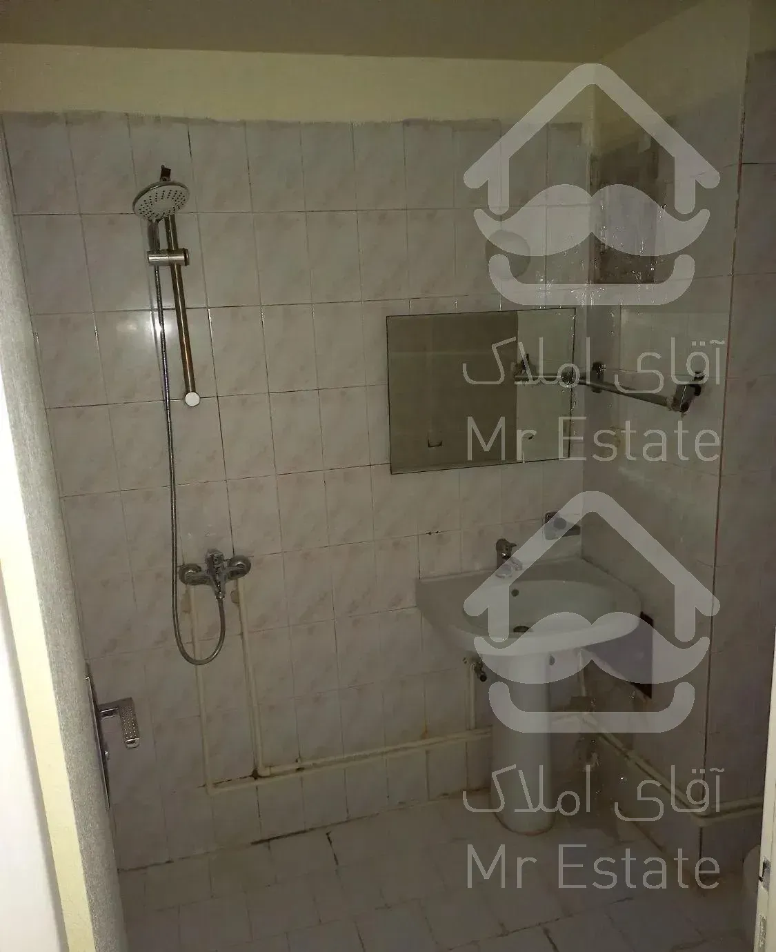 فروش آپارتمان ۱۱۸ متری شهرک مخابرات سعادت آباد