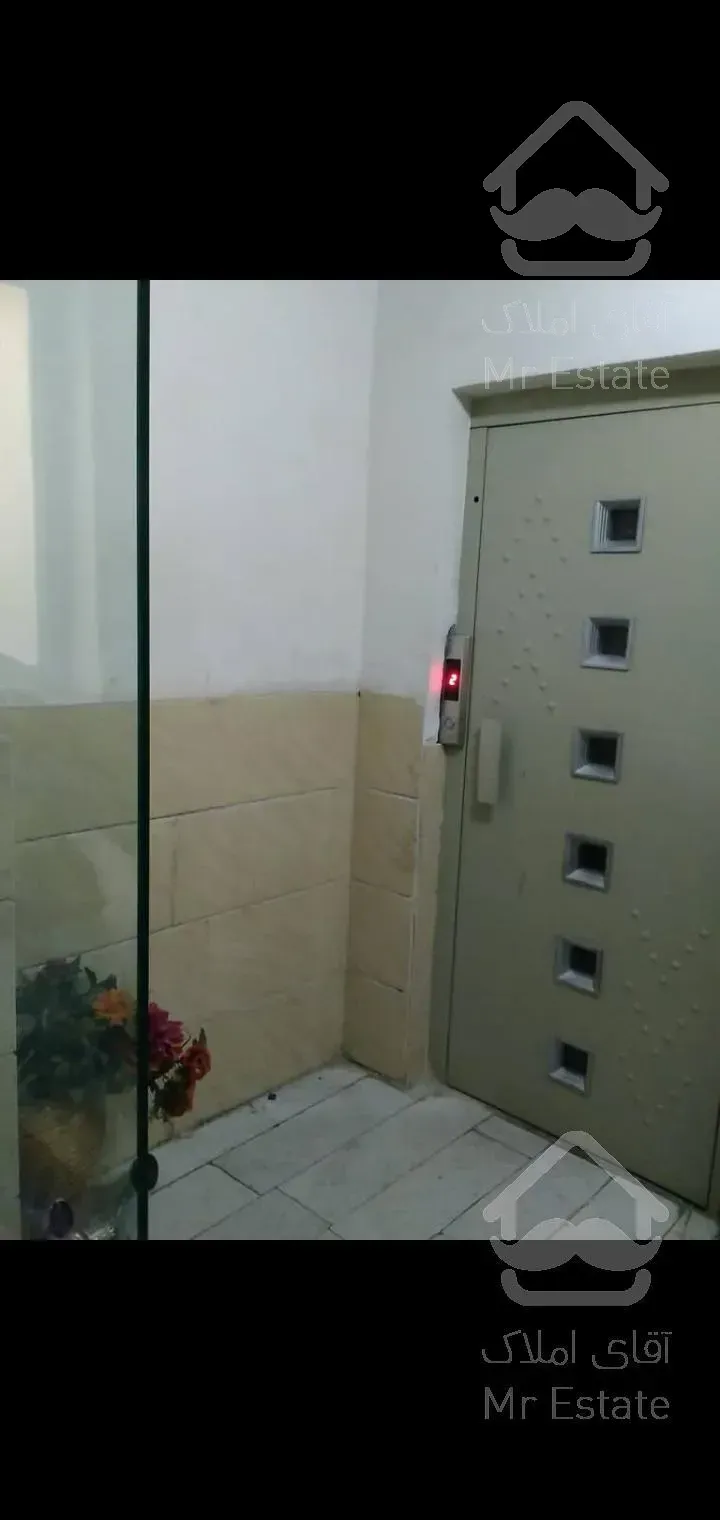 آپارتمان با پارکینگ و آسانسور در بریانک