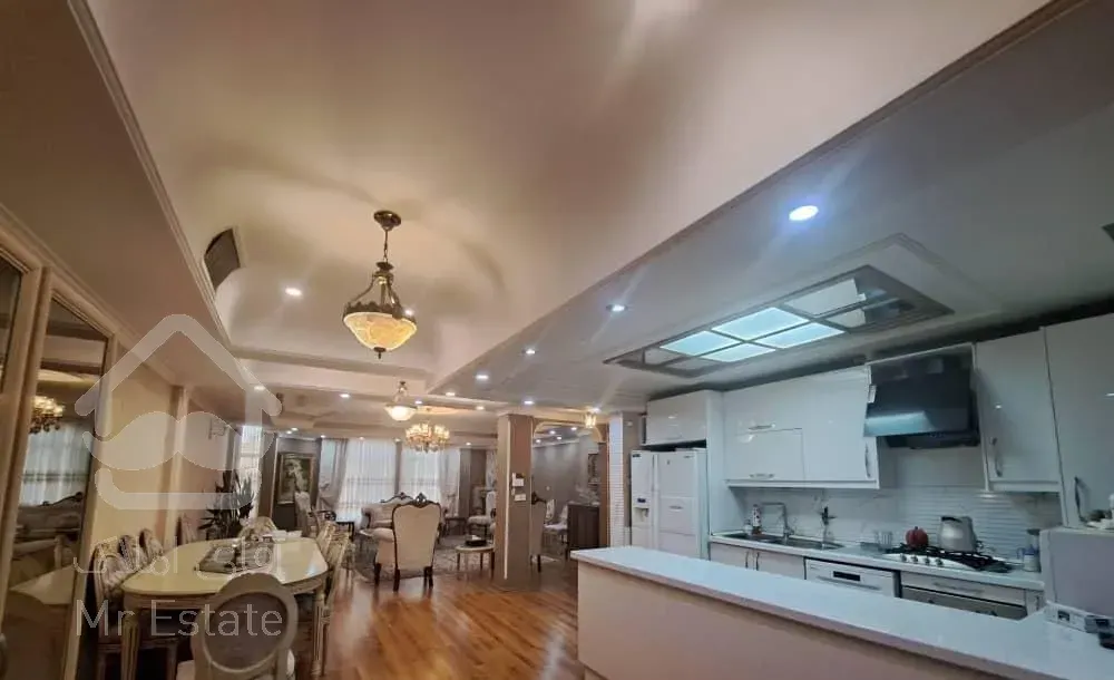 فروش آپارتمان ۱۴۳ متری ۳ خوابه در امانیه