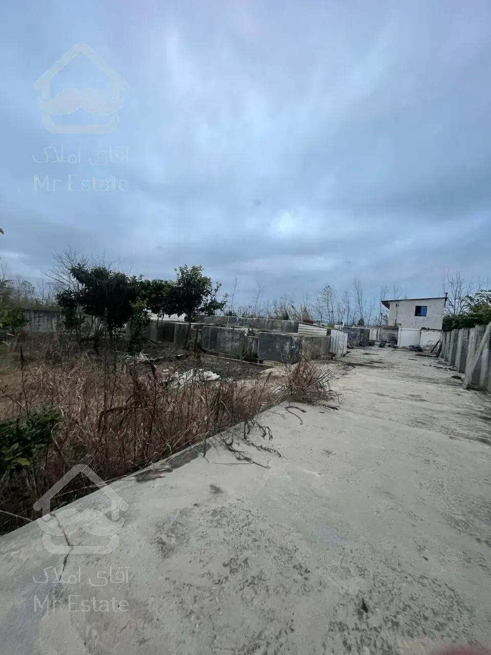 استخرماهی آماده ۲۰۰۰متری باپروانه قابل انتقال ومجوز