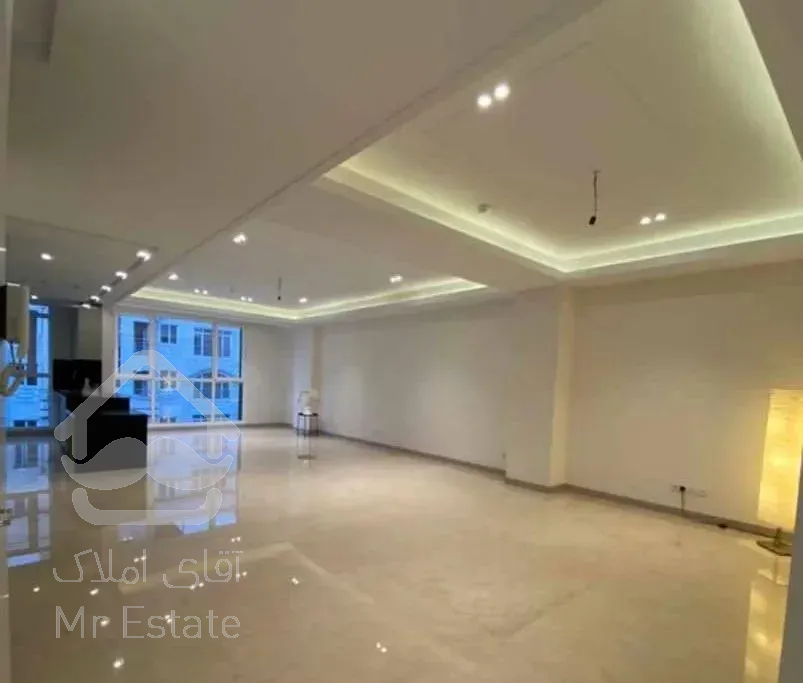 ۱۸۶متر۳ خواب+مستر ۲پارکینگ نوساز کلید نخورده