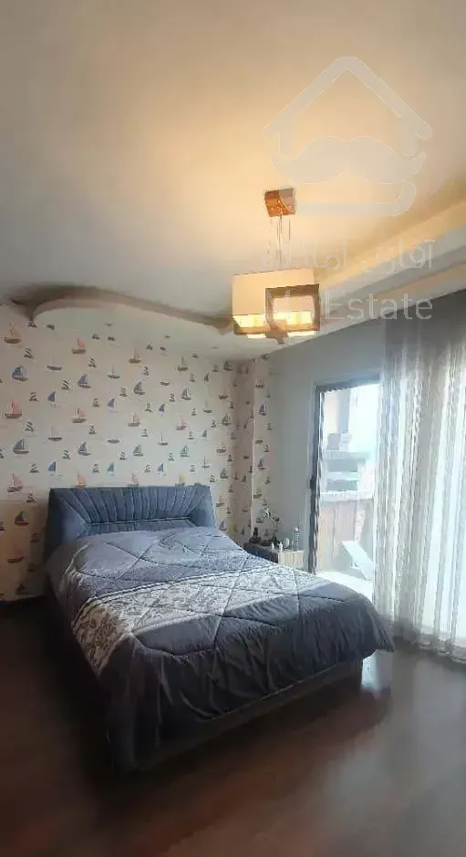 2خواب 133متری طبقه چهارم جنوبی