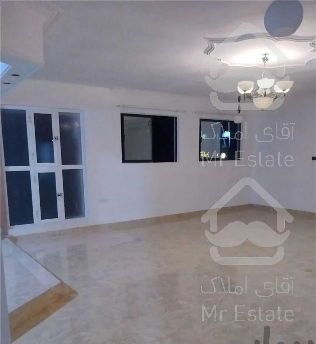 خانه ویلایی دو واحدی روبروی کوی کشاورزی