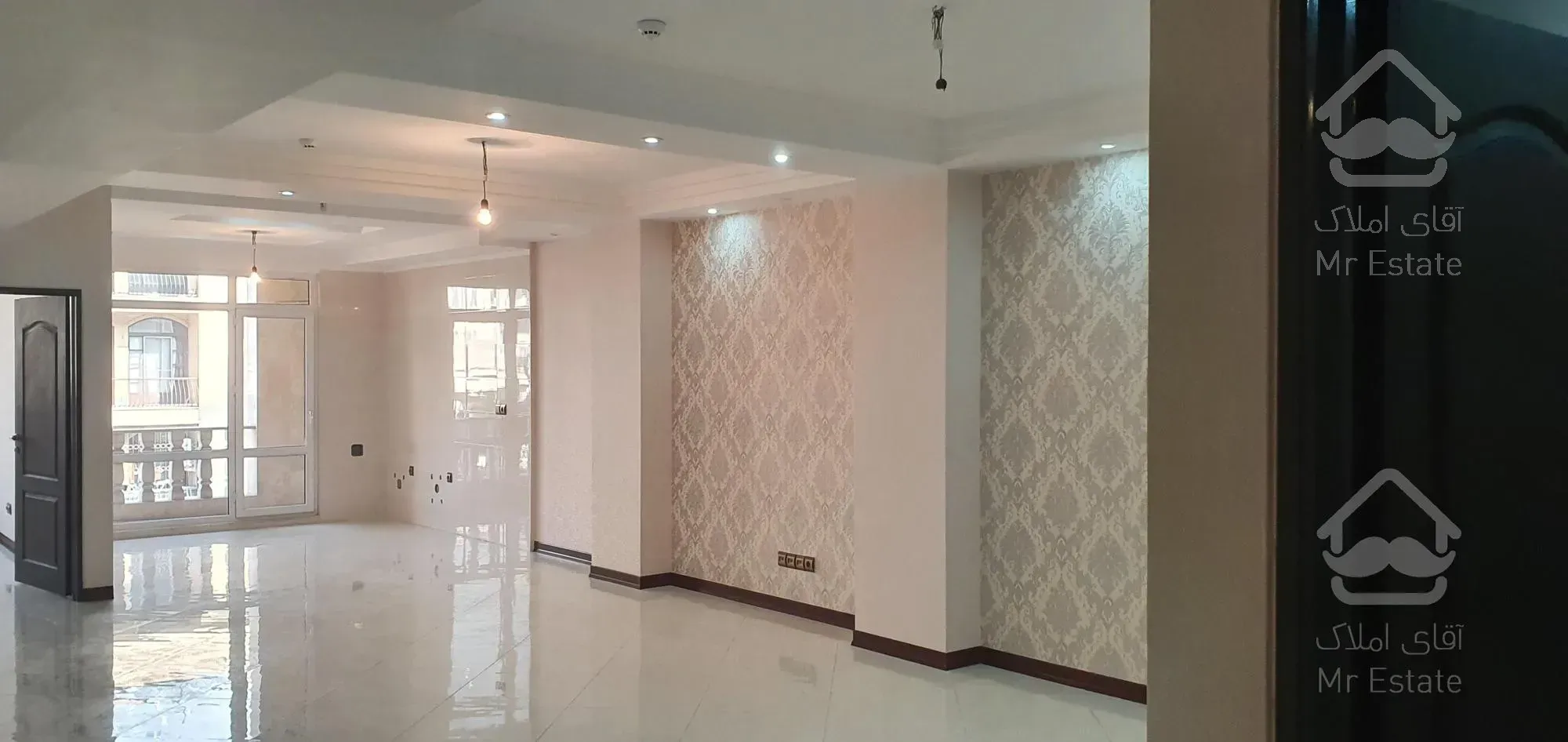 ۸۲متر واحد در خیابان گاندی مجتمع ۲۰ واحدی