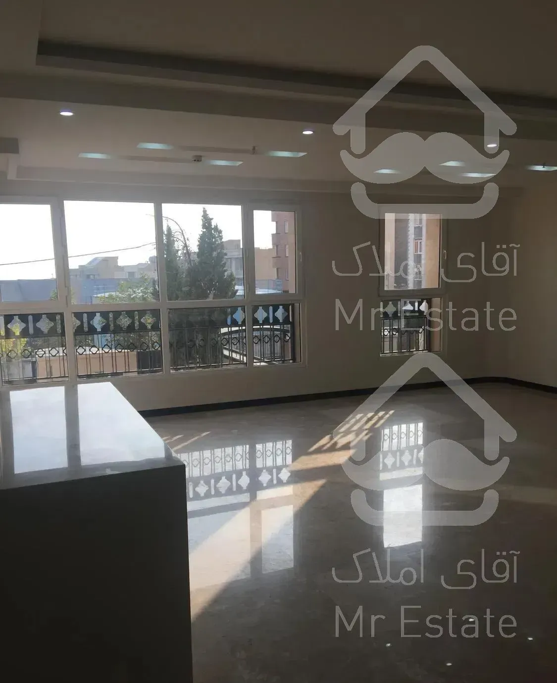 پونک شهرک نفت*۱۲۲متر*۲پارکینگ سندی*