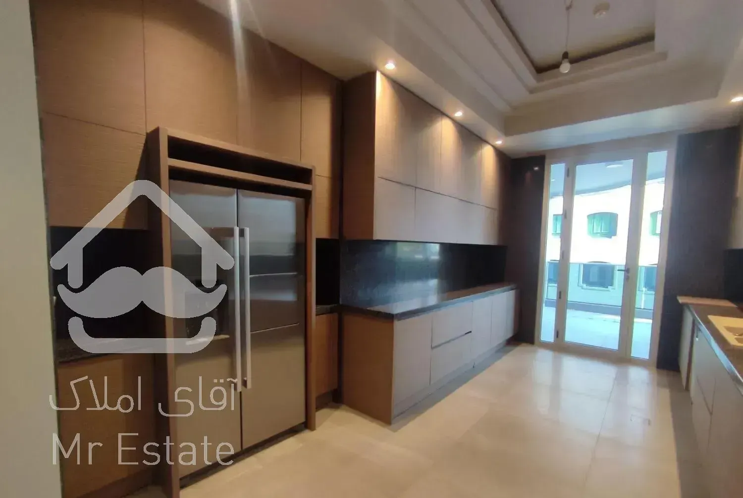 محمودیه/۳۱۱متر/۴خ مستر/۳پارکینگ/نوساز