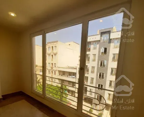 ۱۱۶متر فول کلیدنخورده فلکه اول صادقیه