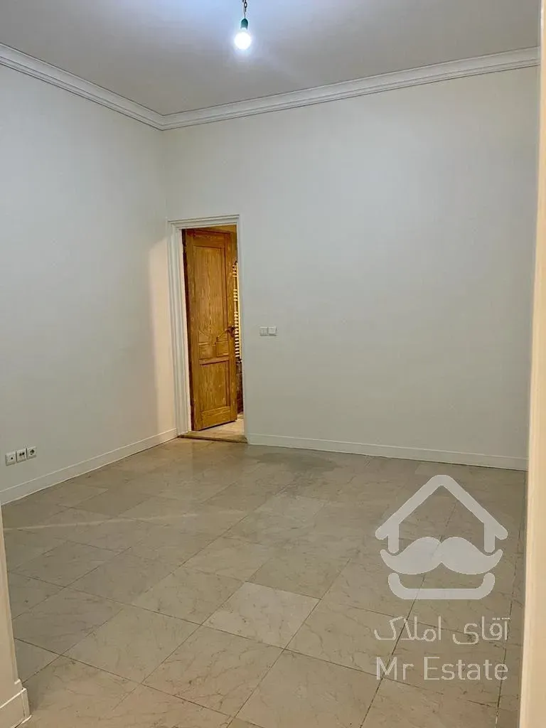 اجاره و رهن آپارتمان محمودیه 135  متر لوکس