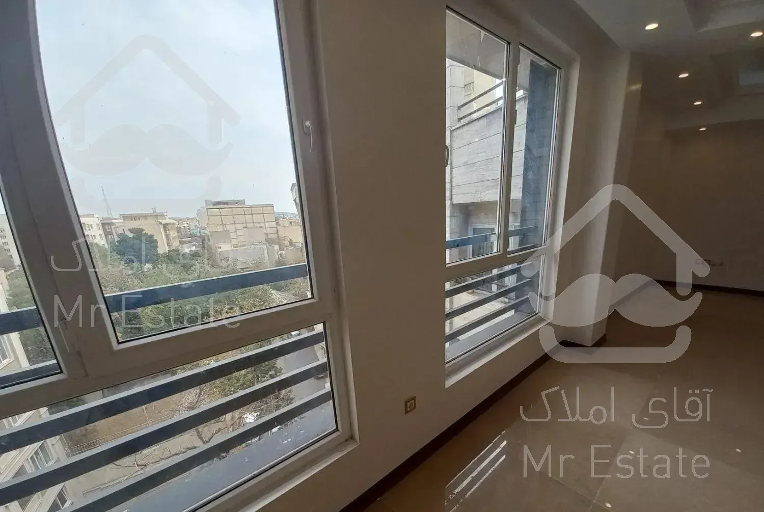 آپارتمان،۱۳۵متر،سه خواب