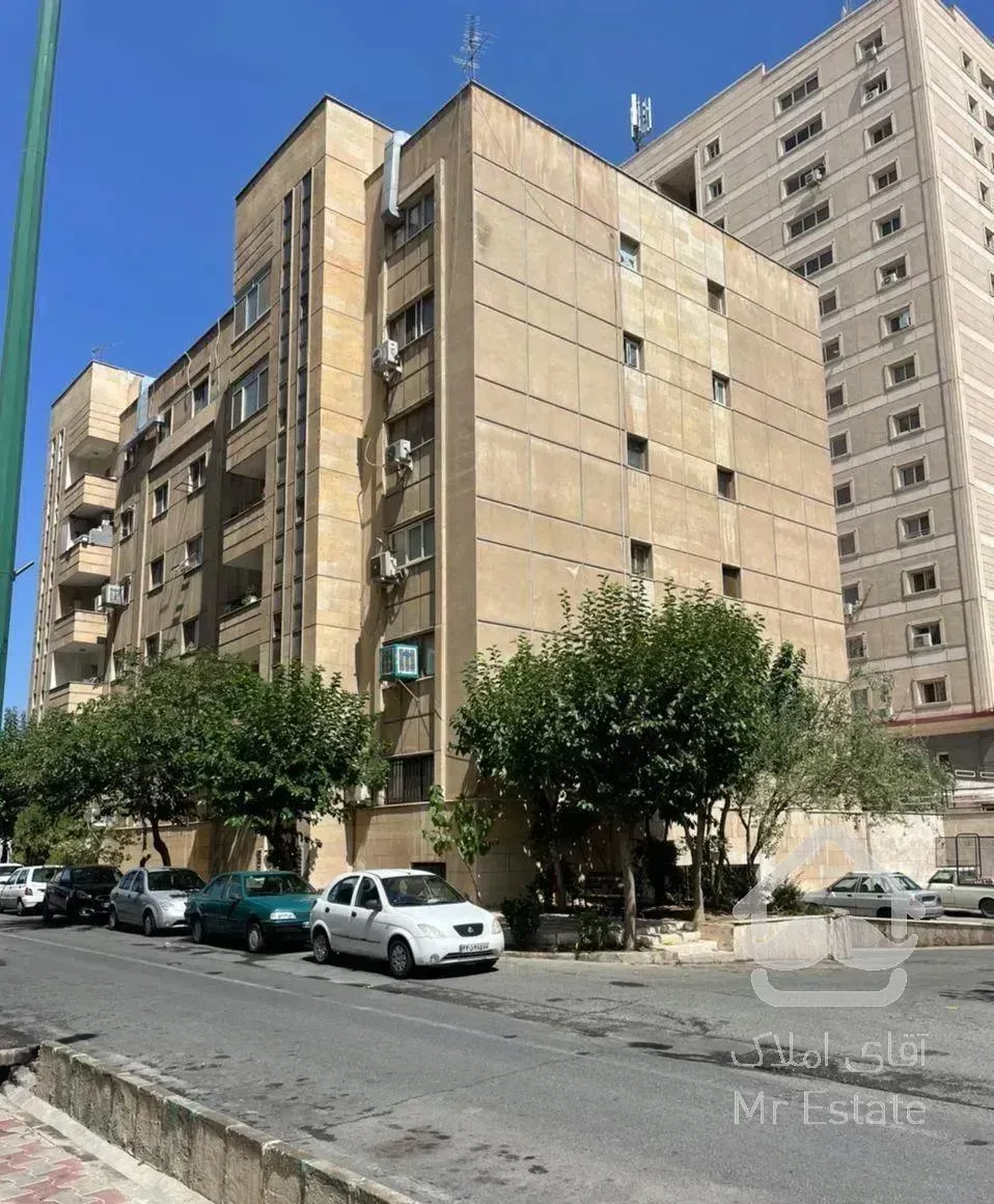 فروش واحد واحد طبقه اول شهرک شهید باقری