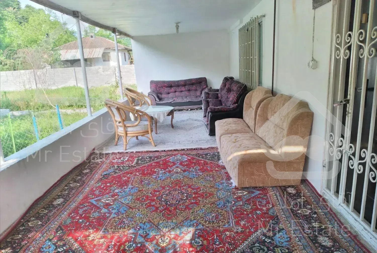 اطاقور جاده لیل خرما  کولر گازی دارد