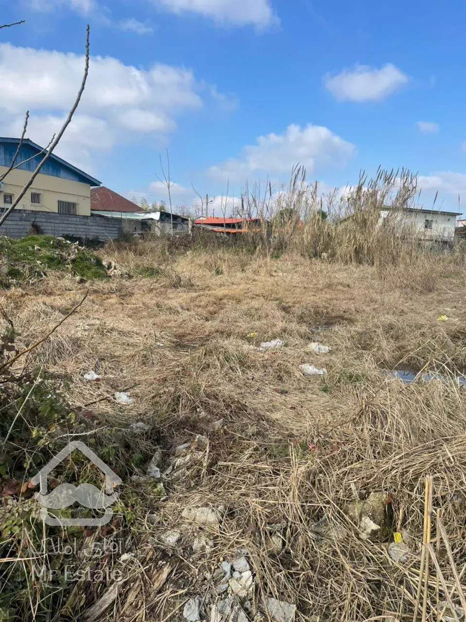 فروش فوری ۳۰۰مترزمین مسکونی مدارک تکمیل