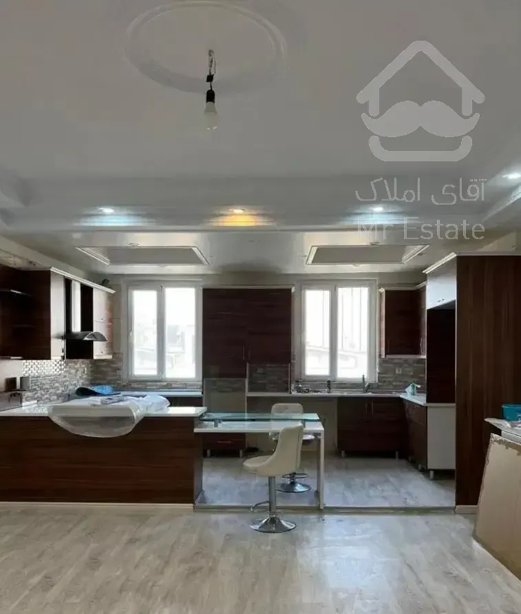 100 متری فول امکانات شهرک پاسداران