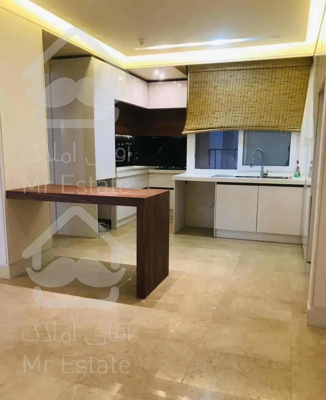 ۲۰۰متر ۳خواب *نوساز* قلهک شریعتی