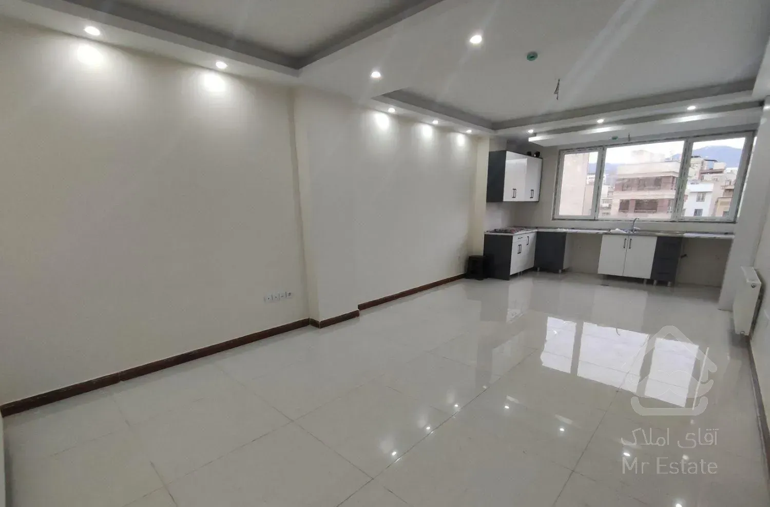 ۷۳متر طبقه 1 با پارکینگ «صالحیان»