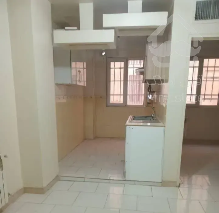 آپارتمان ۴۳ متر / تکواحدی / آسانسور/ اسکندری