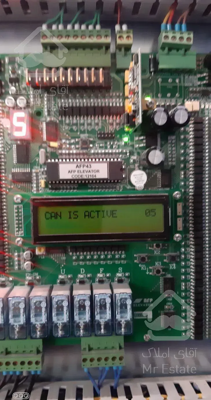 نصب و سرویس و تعمیر آسانسور