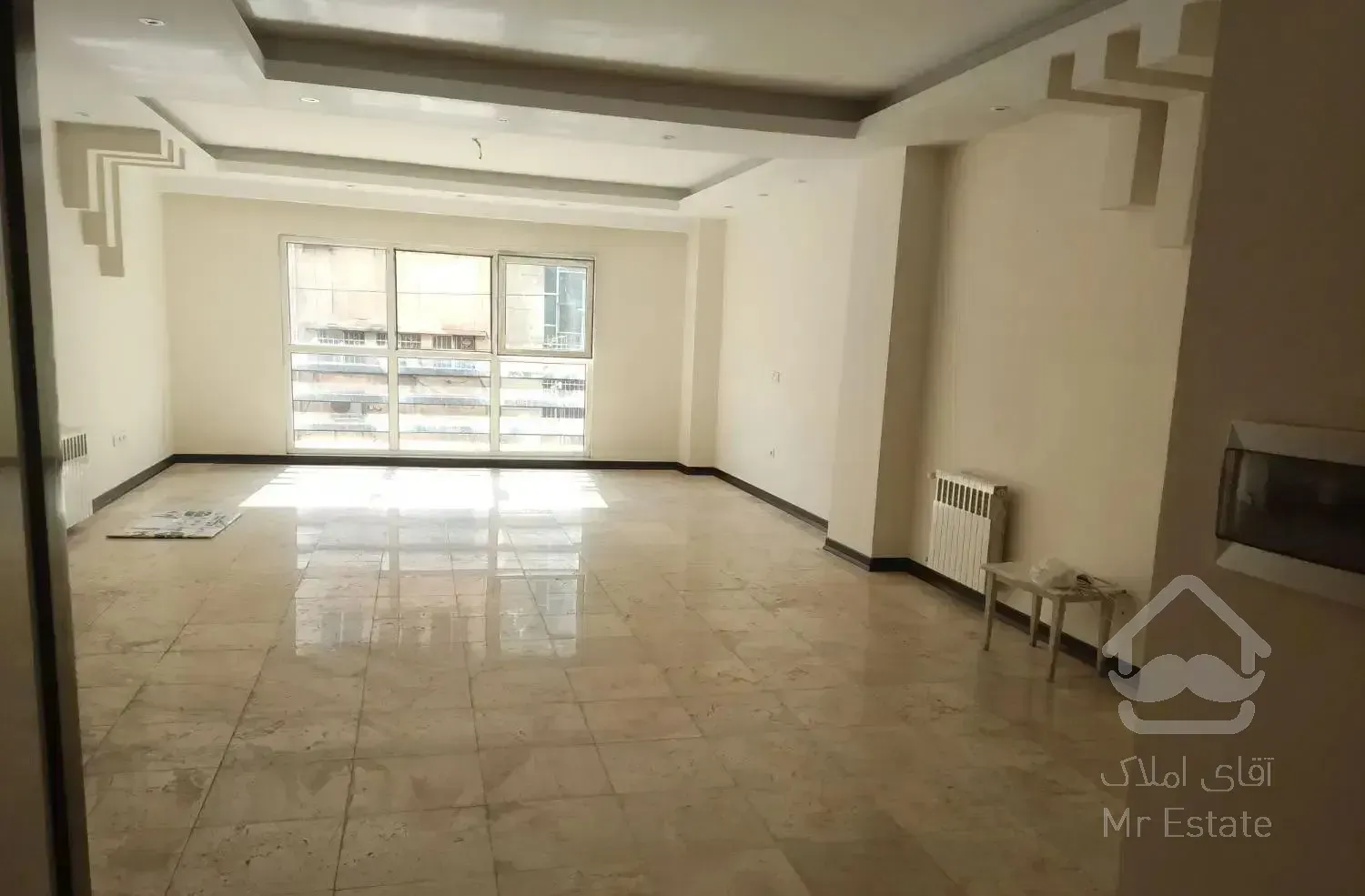 120 متر / 2 خواب / در حال نقاشی