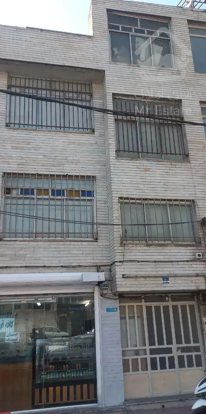 اجاره یک دستگاه آپارتمان مسکونی(۳طبقه مسکونی)