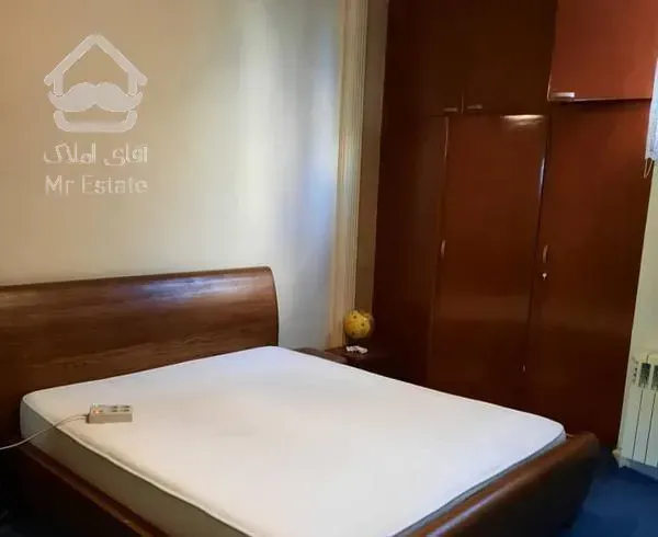 نورگیر .روبروی پارک ملت.معلم یک