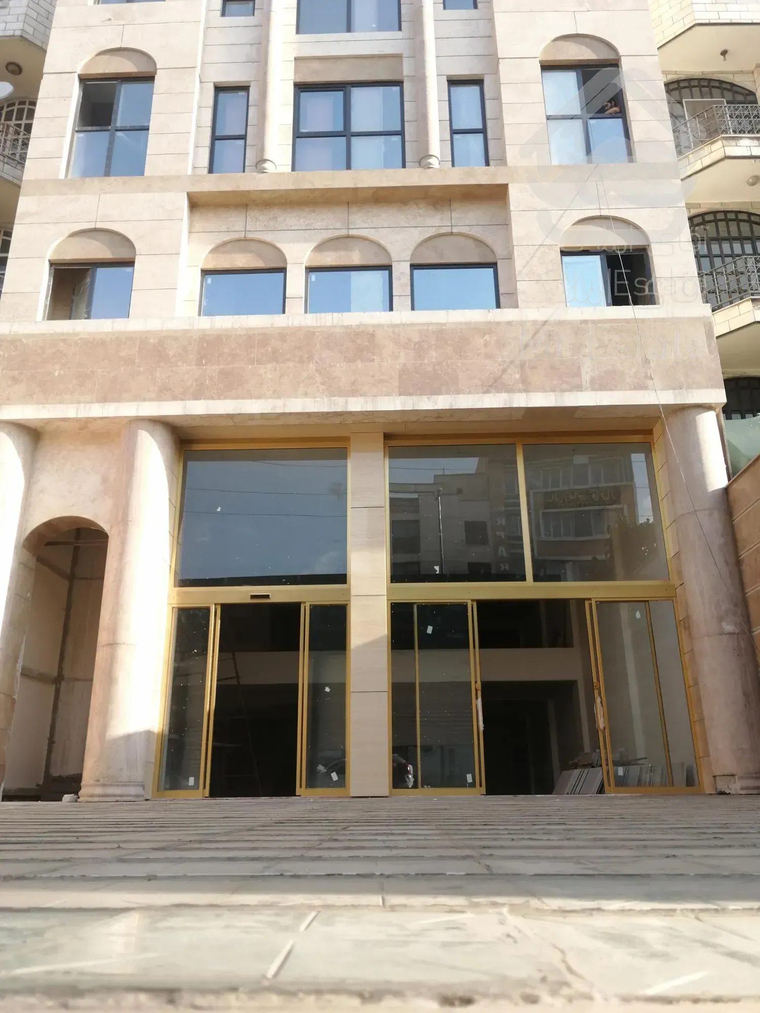 خرید مغازه تهران مرزداران بر اصلی 200 متر تجاری روبروی آریافر