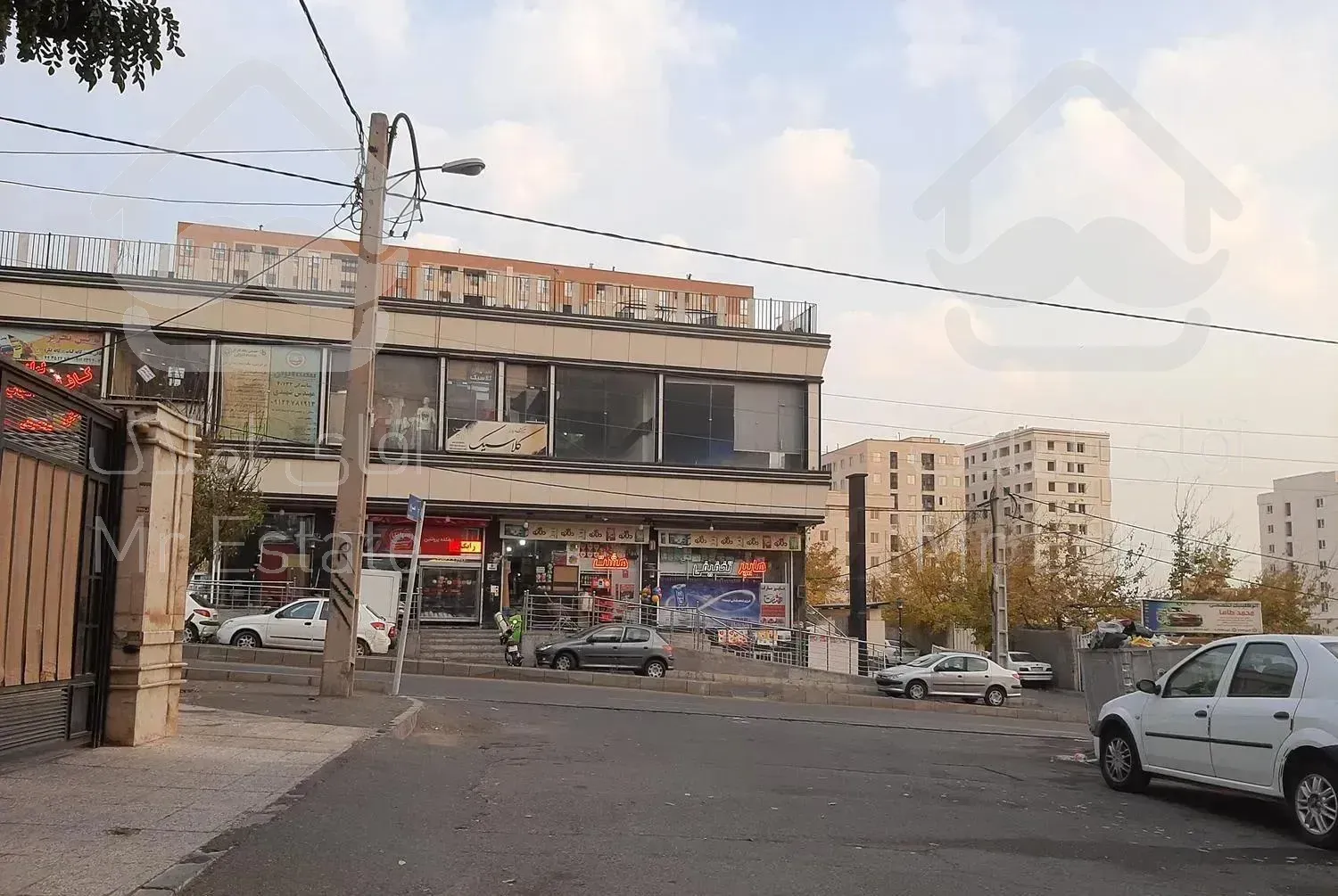 مغازه ۲۳ متر دارای سند تک برگ