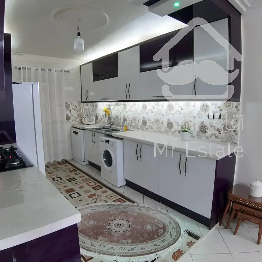 85متری فروش شیک فول امکانات