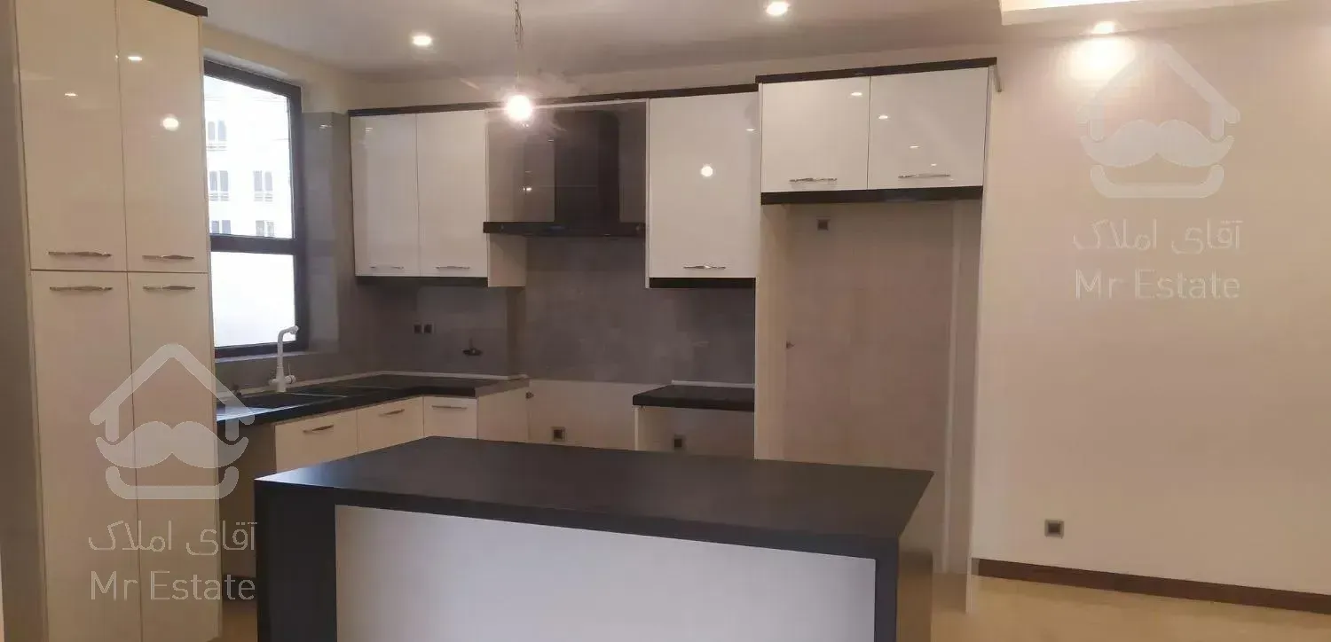 تک واحدی/۱۰۰ متر/دو خواب/کلیدنخورده/وسکانیان