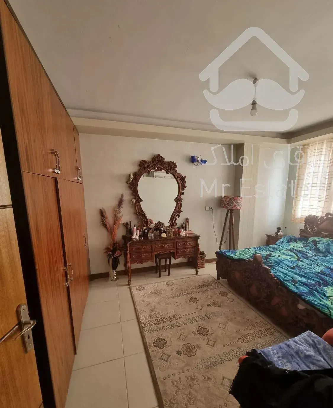 آپارتمان ۱۳۰ متری ۳ خوابه  و شیک