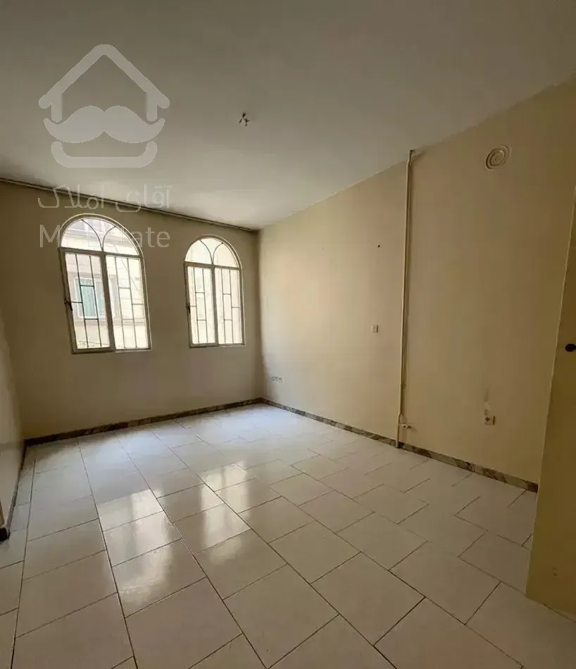 ۷۰ متری ، طبقه دوم ، بخت آزاد