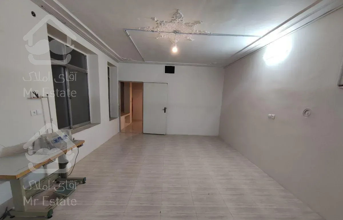 ۱۲۰متری همکف حیات اختصاصی در ستاری